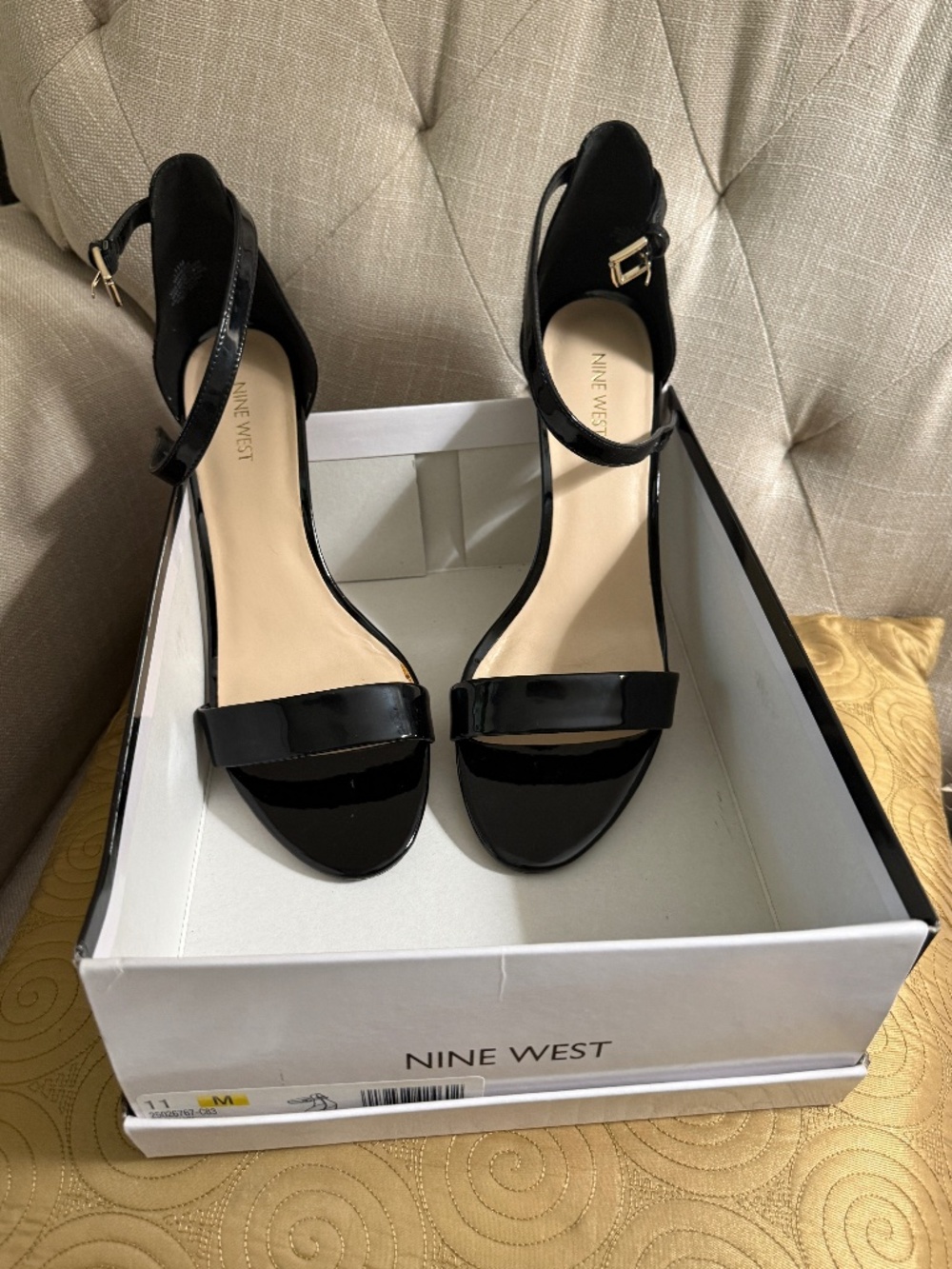 Nine West Pruce Black Patent Sandals Size 11